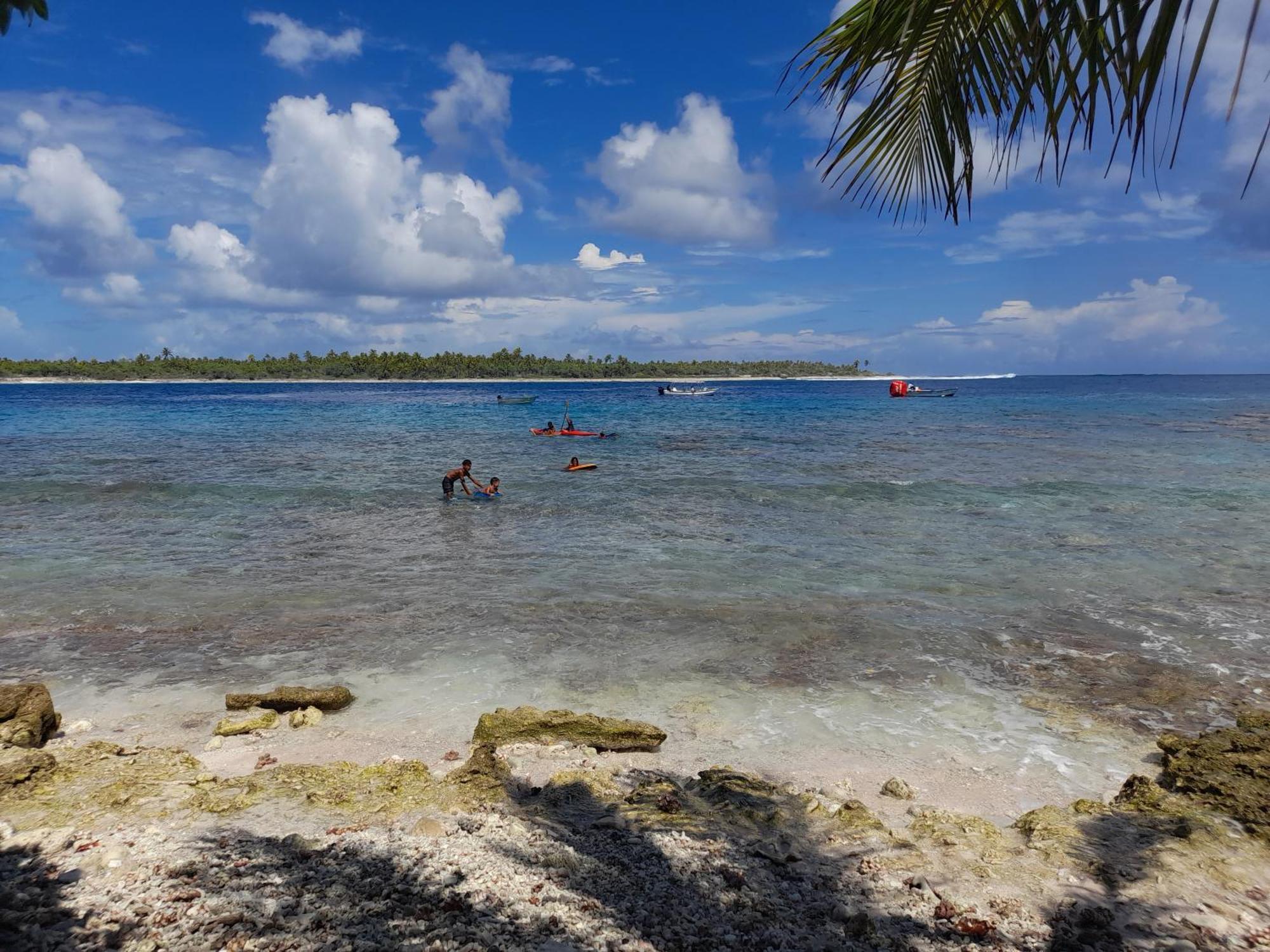 Bungalow Spot De Surf Avatoru Buitenkant foto